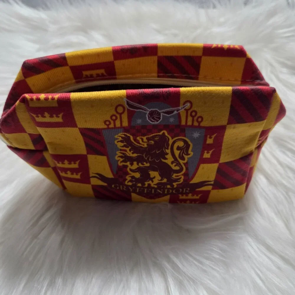 Harry Potter Gryffindor Cosmetic Bag